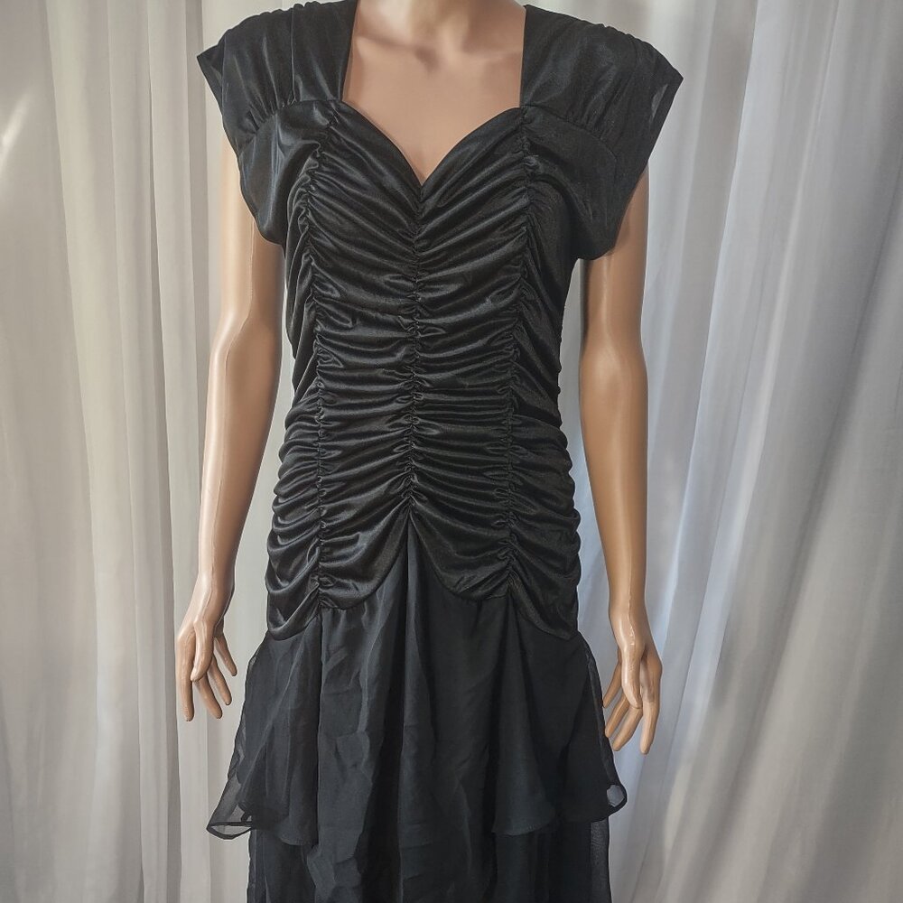 Cybil Stewart 80s Vintage black rouched front party dress. size 13/14